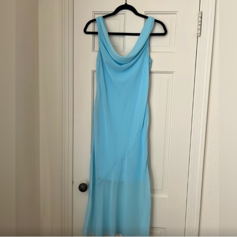 Elegant Blue Sleeveless Dress